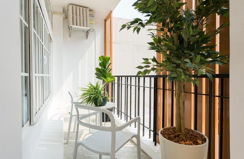 Bang Lamphu Lang Hotel | Inviting Stay at The Pattern Boutique Hotel with Breakfast