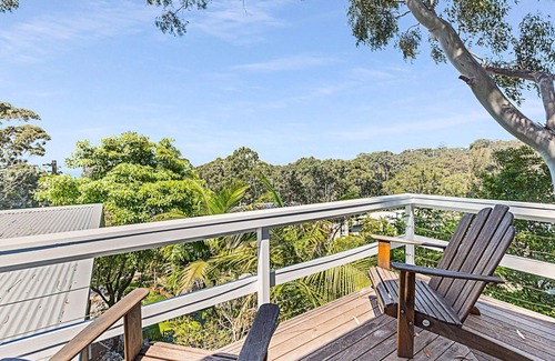 Hyams Beach House | Experience The Pavilion at Hyams Beach with Ocean Views