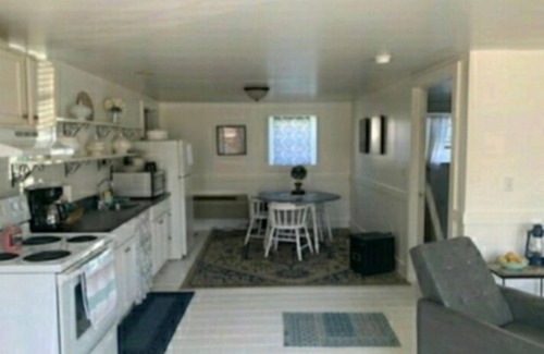 Laporte House | Guest Rated 9.4: The Pavilion at the Park with Breakfast