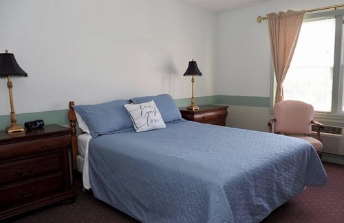 Laporte House | Guest Rated 9.4: The Pavilion at the Park with Breakfast