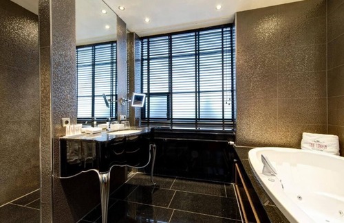 Grachtengordel-West Hotel | Exceptional Stay at The Pavilions Amsterdam, The Toren