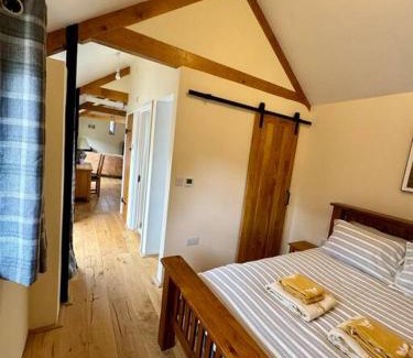 Penallt House | Pet-Friendly Barn Retreat in Scenic Wye Valley - 10/10 Rating