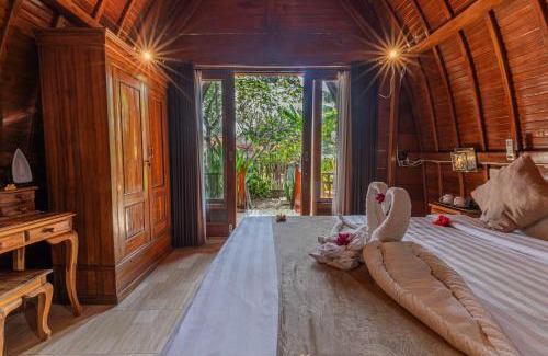 Sampalan House | Discover The Peace Arta Bungalow: 9/10 Guest Rated Stay