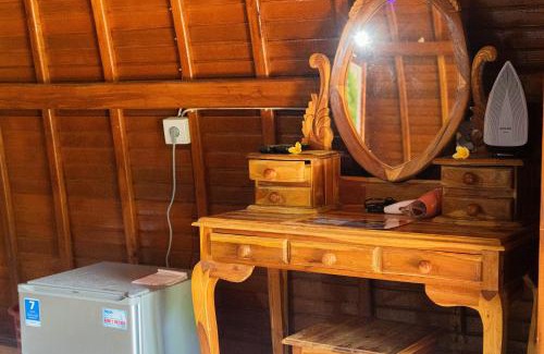 Sampalan House | Discover The Peace Arta Bungalow: 9/10 Guest Rated Stay