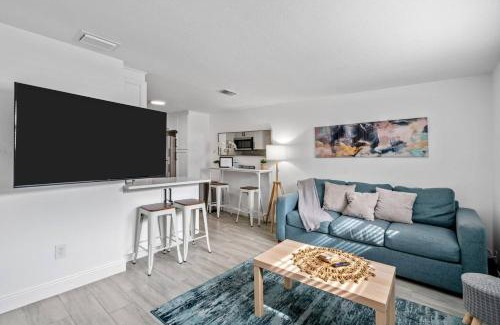 Plant City House | Cozy Retreat at The Peaceful Village Unit#4 - Pet Friendly