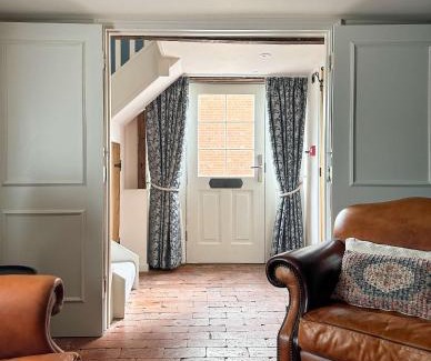 Woodhouse Eaves Bed & Breakfast | Exceptional Stay at The Pear Tree Inn - Pet Friendly & More