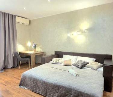 Dobrovelychkivka Apartment | The pearl of the city with a great view of the whole Kyiv