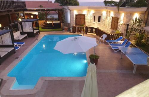 Had Nes Cabin | Discover The Pearl of the Golan - Pnina BaGolan Retreat