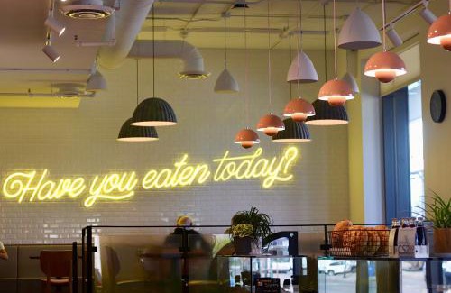 Burlington Hotel | Discover The Pearle Hotel & Spa: Pet-Friendly Retreat