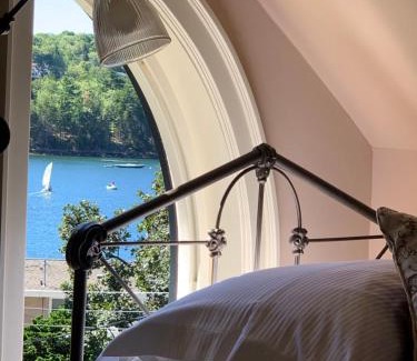 South End Bed & Breakfast | Experience The Pebble Bed and Breakfast with Ocean Views