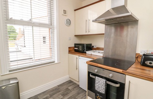 Hornsea Cottage | Pet-Friendly Getaway at The Pebbles in Hornsea