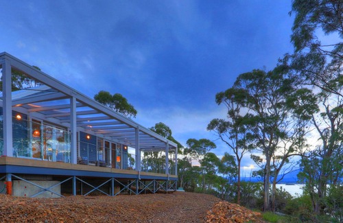 Dover House | Experience The Peninsula: 4-Star Stay with Ocean Views
