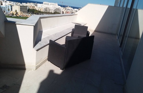Qawra Apartment | Spacious Penthouse in Qawra with Breakfast Included