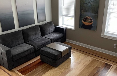 Northside Apartment | Eco-Friendly Penthouse Retreat for Family Getaways