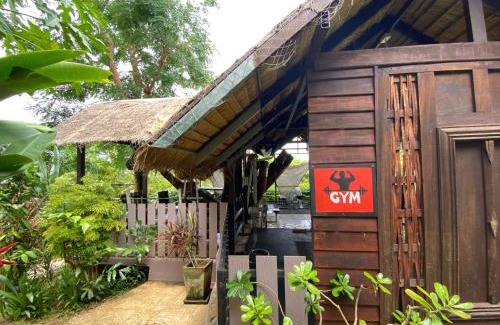 Ko Mak Apartment | Oceanfront Koh Mak Penthouse with Pool and Pet-Friendly Amenities