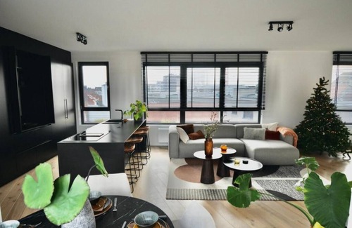 Brederode Condo | The Penthouse: A Bright Oasis with Family-Friendly Amenities