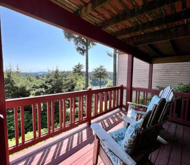 Kodiak Apartment | Discover The Peregrine Suite: Comfort in Kodiak's Heart
