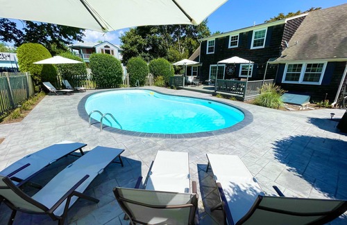 Newport East House | Discover Your Beach House Paradise with Private Pool & Spa