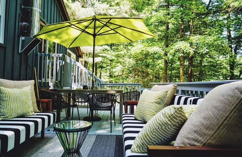Yulan House | Experience the Perfect Catskills Lake House Retreat