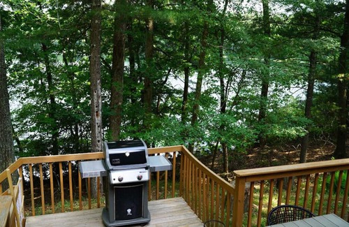 Yulan House | Experience the Perfect Catskills Lake House Retreat