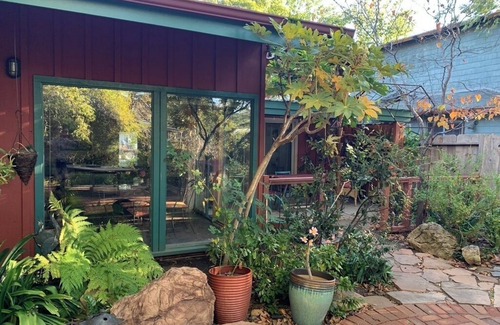 San Luis Obispo House | Ideal Downtown SLO Stay with Ocean View and Pet-Friendly Options