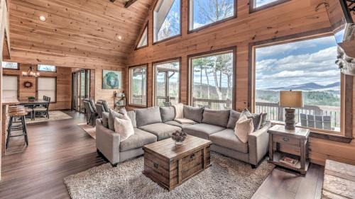 Cherry Log House | Experience The Perfect Landing with Spa and Hot Tub Amenities