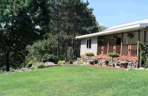 Derrick City House | Ideally Located Near Ellicottville with Family-Friendly Amenities
