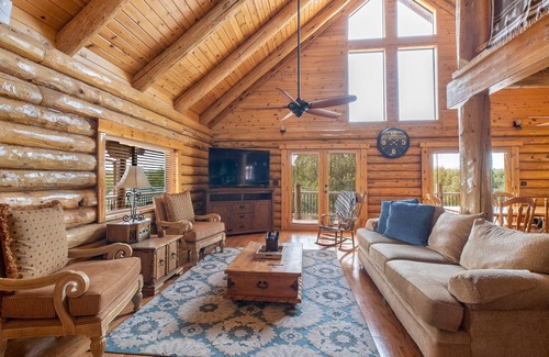 Ash Fork Ski Chalet | The Perfect Retreat: Beautiful Log Cabin in Northern Arizona, Camp Picacho - Adventure Awaits