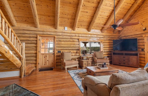 Ash Fork Ski Chalet | The Perfect Retreat: Beautiful Log Cabin in Northern Arizona, Camp Picacho - Adventure Awaits