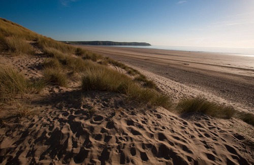 Mortehoe Apartment | Cozy Woolacombe Beach Studio with Ocean View Amenities