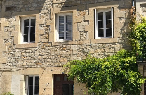 Terrasson-la-Villedieu House | Discover The Périgord Houses by the Abbey with Breakfast