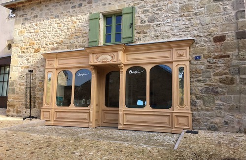 Terrasson-la-Villedieu House | Discover The Périgord Houses by the Abbey with Breakfast