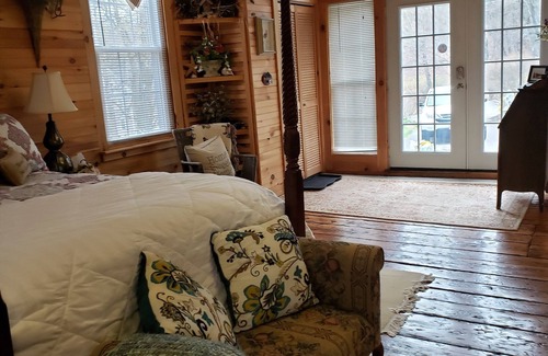 Cornish Bed & Breakfast | Exceptional The Perkins House: Breakfast & Kitchen Amenities