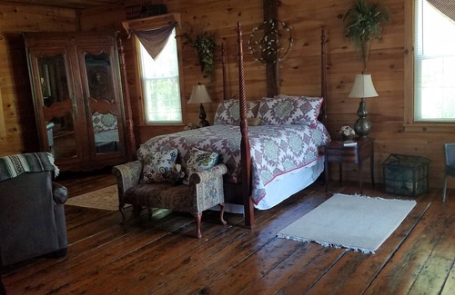 Cornish Bed & Breakfast | Exceptional The Perkins House: Breakfast & Kitchen Amenities