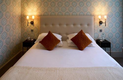Richmond-upon-Thames Hotel | Discover The Petersham: A 4-Star Family-Friendly Retreat