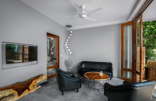 Koh Tao Villa | Relax at Philip's Villa: 2 Bedrooms with Pool Access