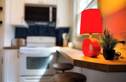 North End House | The Phoenix Lounge: Chic Heritage Flat in Halifax’s Heart