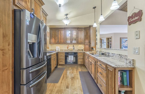 Woodmoor House | Discover The Phone Booth: Family-Friendly with Breakfast