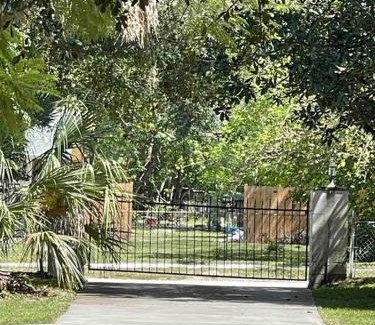 Apopka Villa | Discover The Piano House: 4-Star Oceanfront Retreat