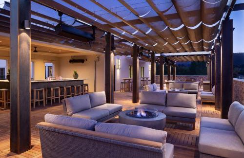 Paso Robles Hotel | Pet-Friendly Retreat at The Piccolo with Pool & Hot Tub