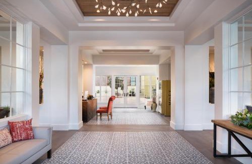 Paso Robles Hotel | Pet-Friendly Retreat at The Piccolo with Pool & Hot Tub
