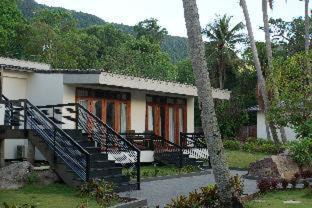 Ham Ninh Resort | Beachfront Bliss at The Pier Phu Quoc Resort