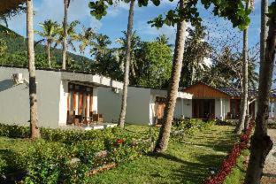 Ham Ninh Resort | Beachfront Bliss at The Pier Phu Quoc Resort