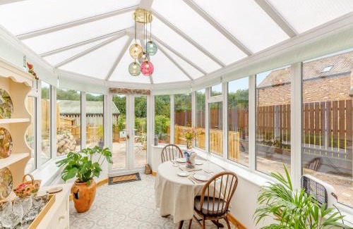 High Ercall House | Pet-Friendly Getaway at The Pigeons Nest - Rated 10/10