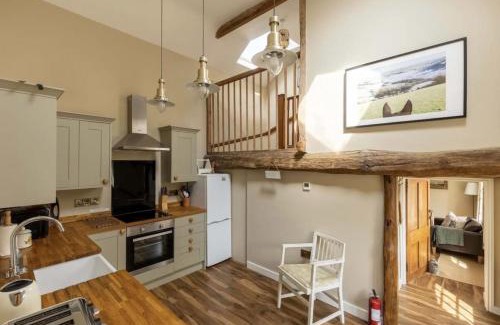Dulverton House | Discover The Piggery, Dulverton – 4-Star Pet-Friendly Haven