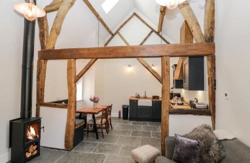 Hereford House | Discover The Piggery: Pet-Friendly 4-Star Retreat