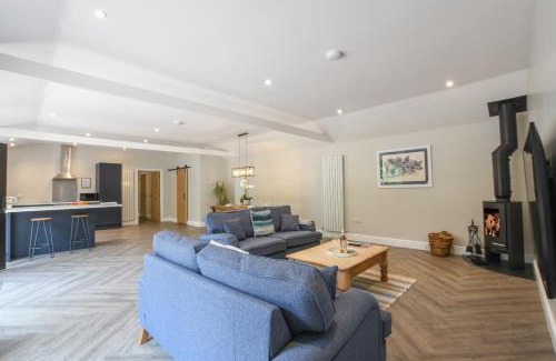Martlesham Heath House | Cozy Retreat at The Piglets - Pet & Child Friendly Stay