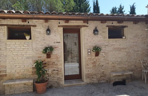 Castelnuovo House | Discover The Pigsty in the Valley of Assisi - 10/10 Rated