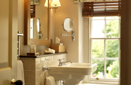 Pilsley Hotel | Guest Rated: 9.6 at The Devonshire Arms, Family-Friendly Stay