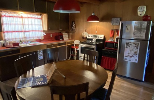 Jemez Springs Cabin | Idyllic Log Cabin Escape at 'The Pines' in Jemez Mountains